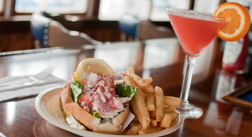 Bg S Boat House Restaurant Marina In Portsmouth Nh Portsmouthnh Bg S Boat House