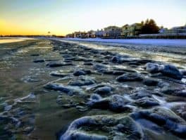 Frozen Waves, Jenness Beach