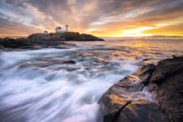 nubble lighthouse sunrise