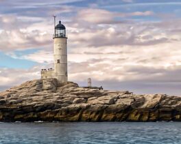 white island lighthouse shoals