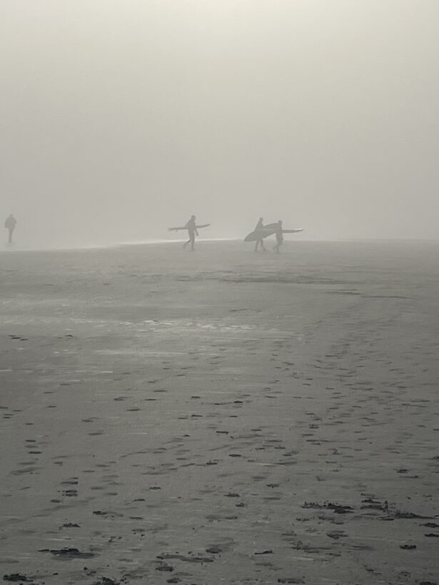 surfers long sands beach
