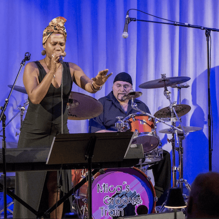 yamica peterson band