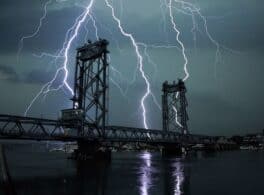 memorial bridge lightning portsmouth