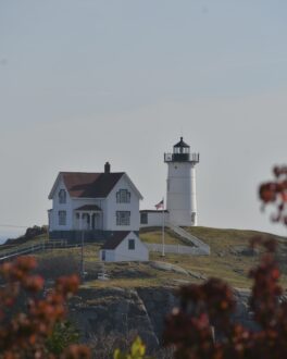 nubble light autumn