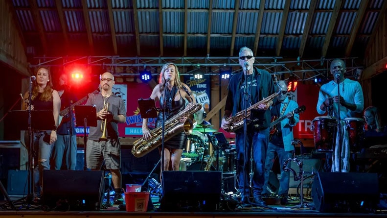 emilys garage band
