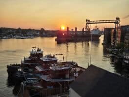 portsmouth harbor nh tugs