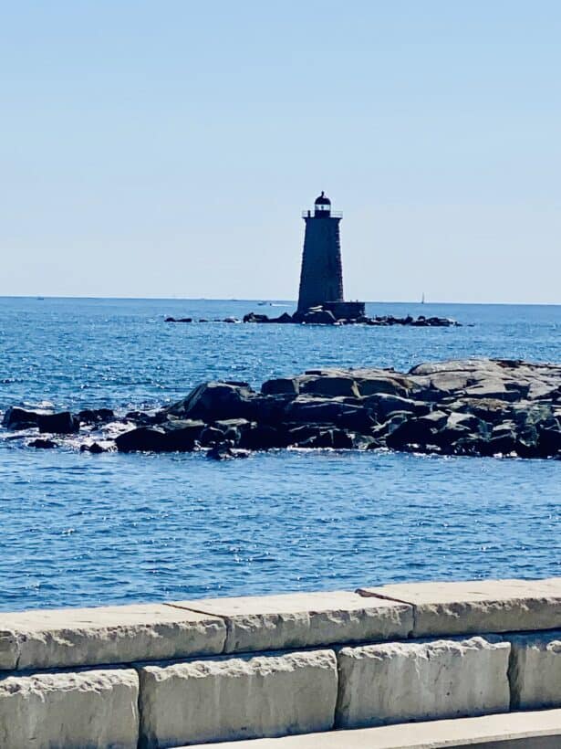 fort foster whaleback light